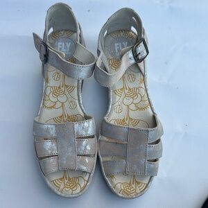 Fly London Women's Shimmery Light Silver Leather Sandals